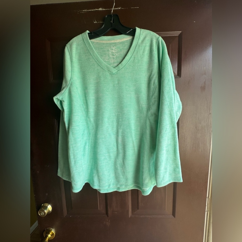 Made For Life Soft V Neck Size Large